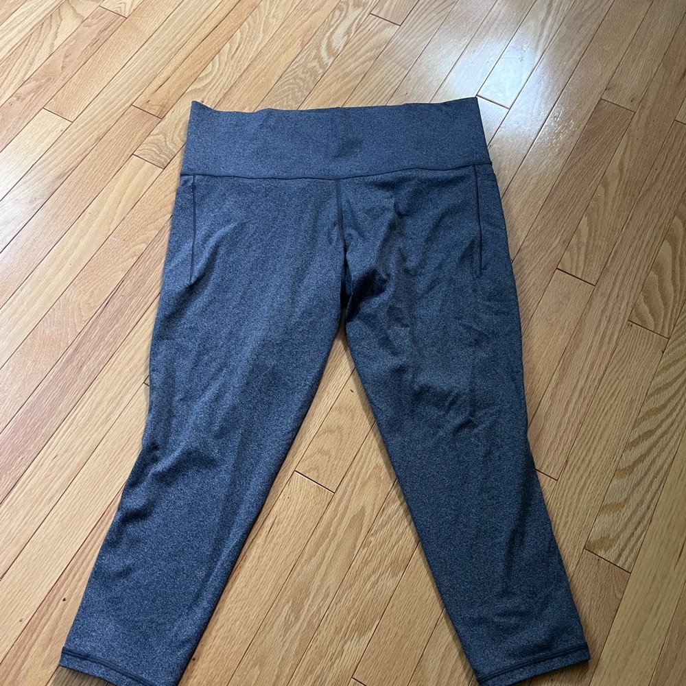 Athleta Salutation Stash Pocket Tight - Picture 2 of 7